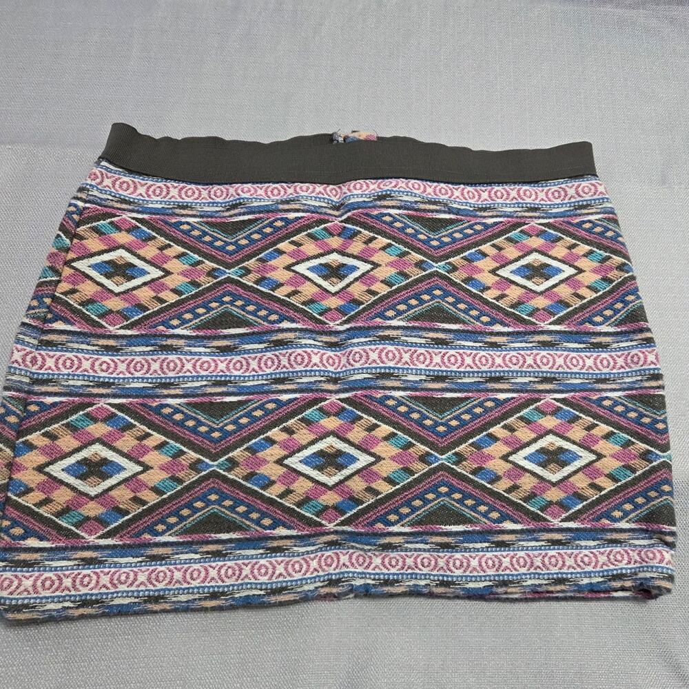 American Eagle Multi-Colored Mini Skirt woman's size 4